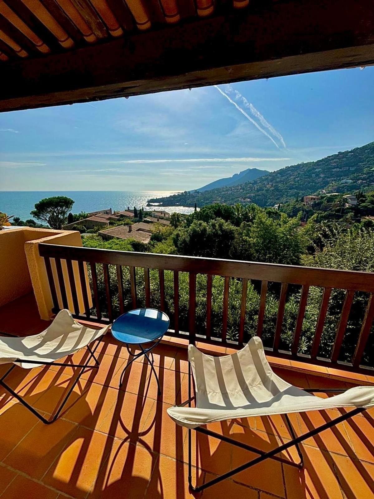 Duplex Vue Dans Avec Piscine Et Parking *