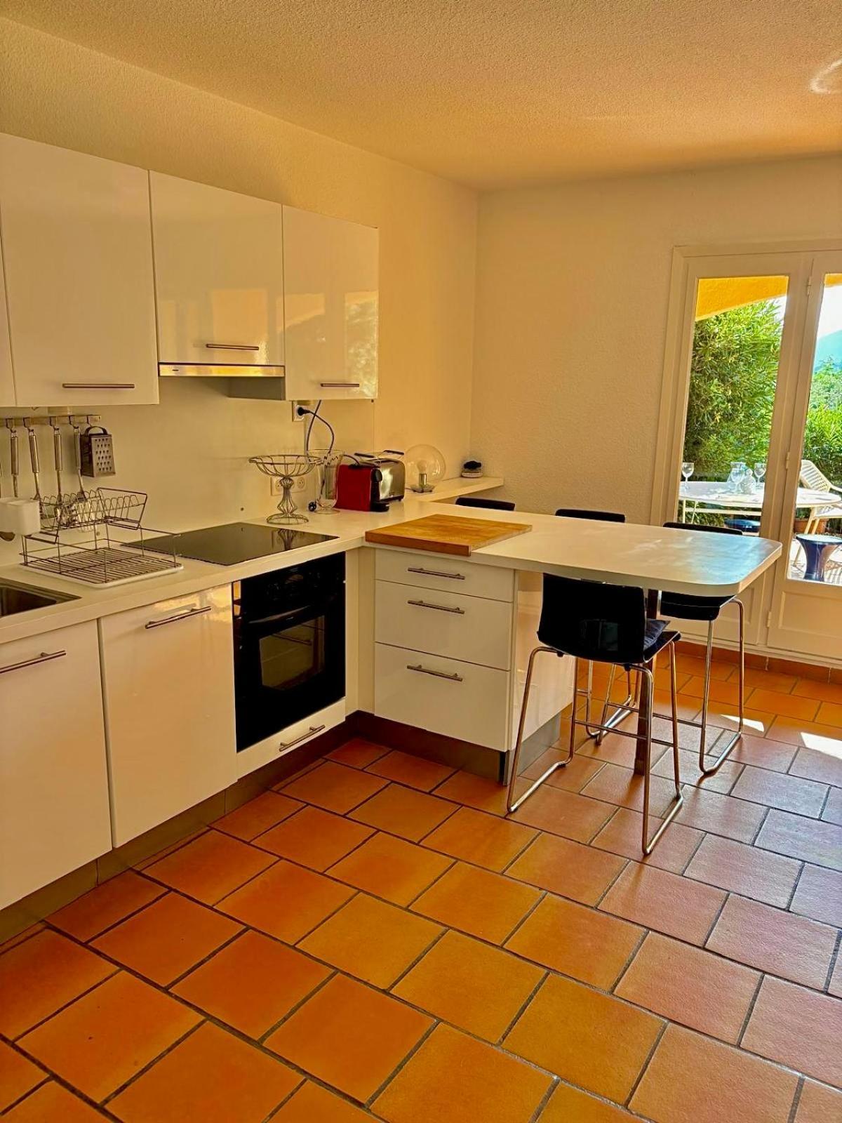 Duplex Vue Dans Avec Piscine Et Parking Apartment Theoule-sur-Mer