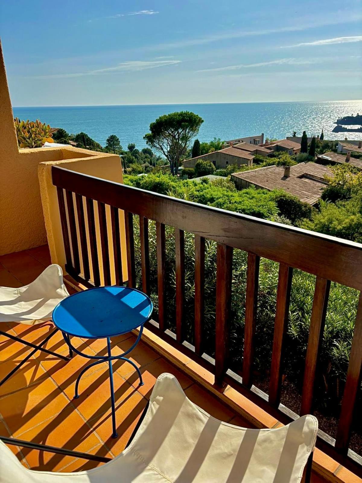Duplex Vue Dans Avec Piscine Et Parking * Theoule-sur-Mer